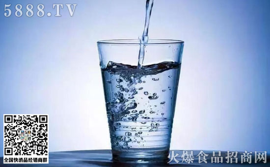 水 水