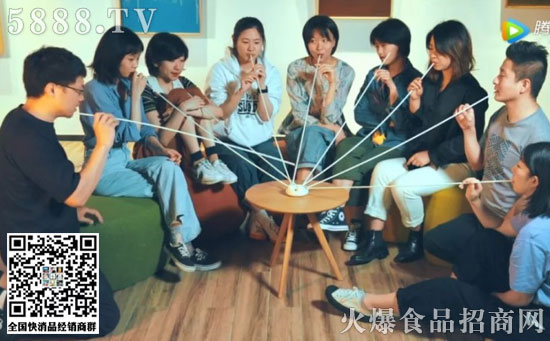 甚至多人一起喝 甚至多人一起喝