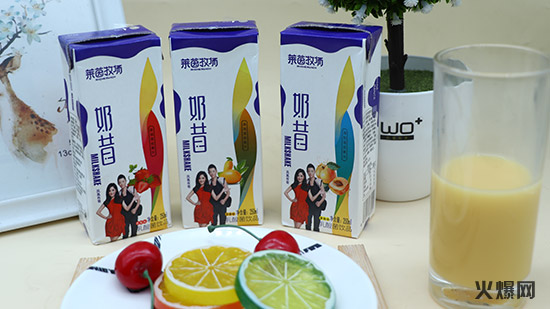 橫掃市場,裸價(jià)招商,6.5元/提,這款飲品真的狠給“利”! 橫掃市場,裸價(jià)招商,6.5元/提,這款飲品真的狠給“利”!