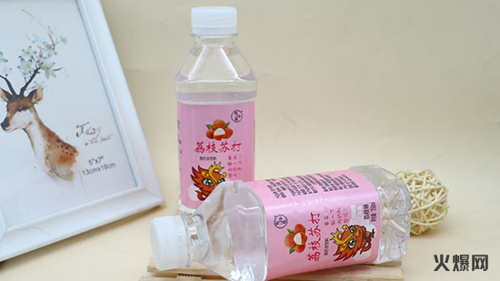 橫掃市場,裸價(jià)招商,6.5元/提,這款飲品真的狠給“利”! 橫掃市場,裸價(jià)招商,6.5元/提,這款飲品真的狠給“利”!